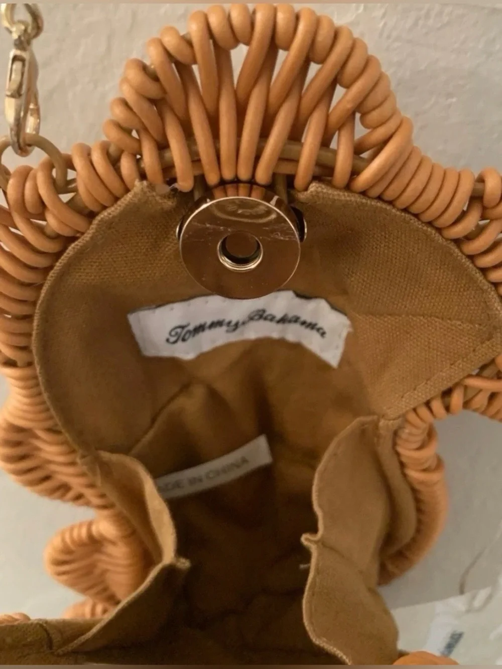NWT Viral Tommy Bahama Tan Woven Seahorse Crossbody Bag